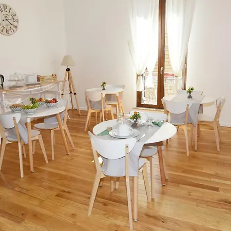 315 Via Roma Centro Bed & Breakfast 4*
