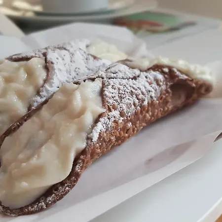 Alojamento de Acomodação e Pequeno-almoço 315 Via Roma Centro